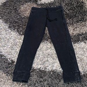 Pink Yoga Large Leggings black distressed look